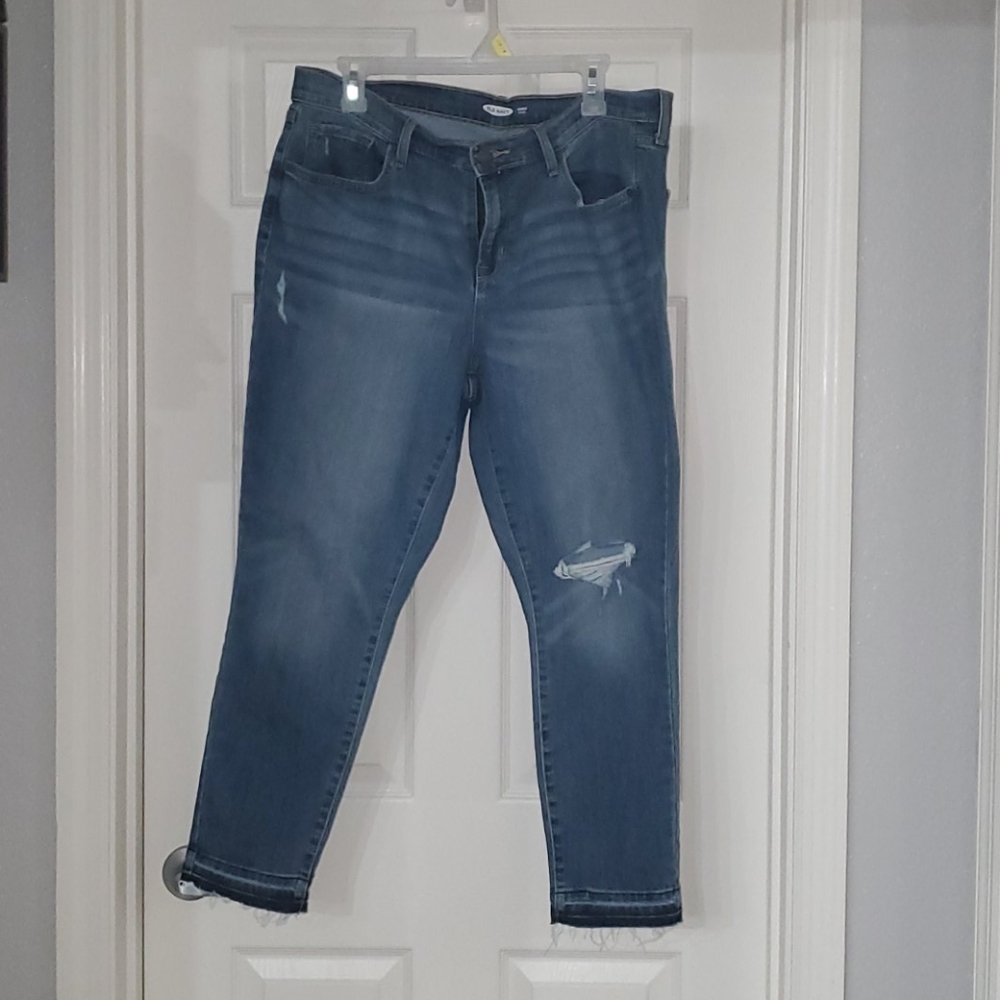 Old Navy skinny distressed jeans